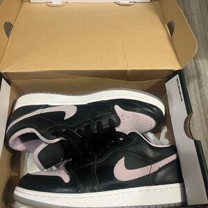 Jordan Air 1 Low SE Black and Lilac Sneakers